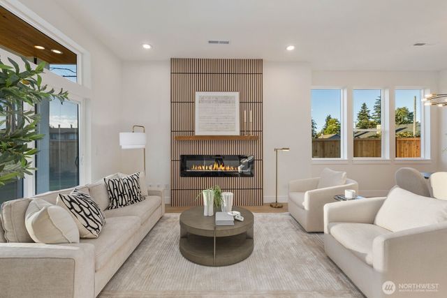 2903 Crystal Springs Road W, University Place, WA 98466