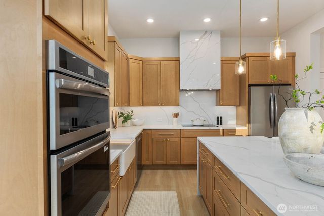 2903 Crystal Springs Road W, University Place, WA 98466