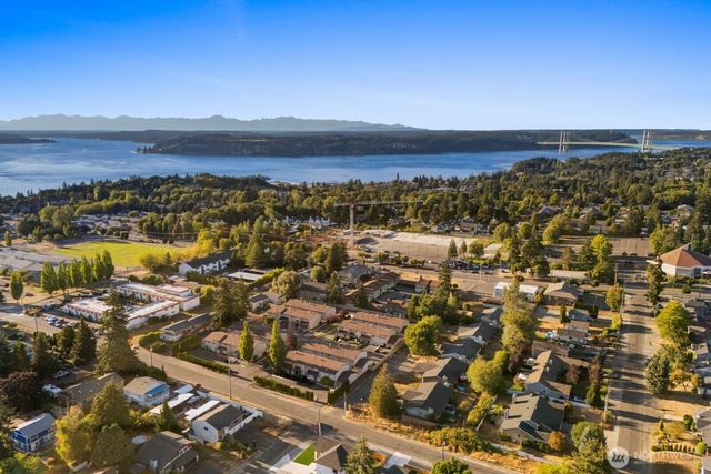 2903 Crystal Springs Road W, University Place, WA 98466