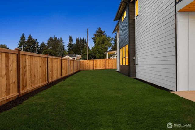 2903 Crystal Springs Road W, University Place, WA 98466