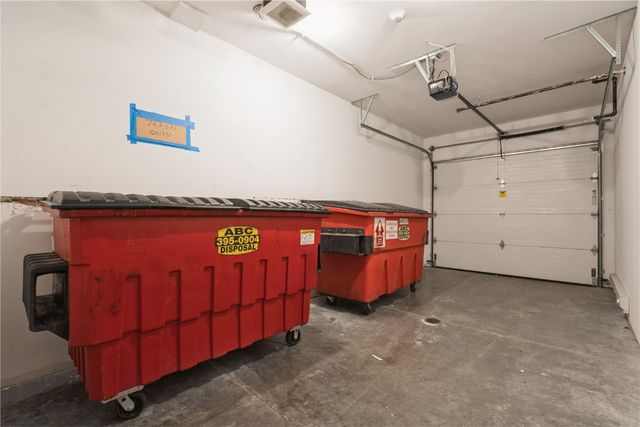 329 12th Ave SE 401, Cedar Rapids, IA 52401