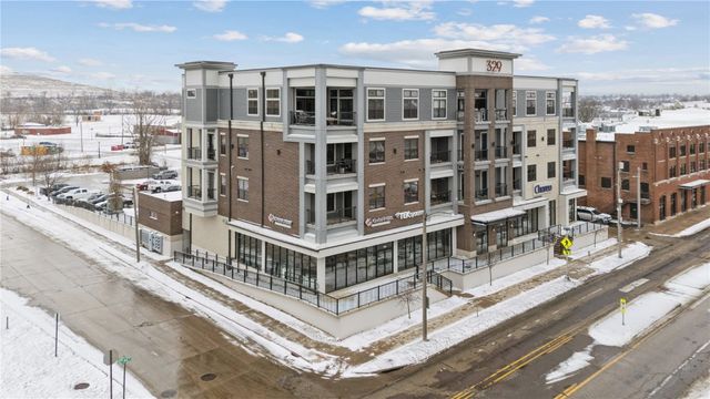 329 12th Ave SE 401, Cedar Rapids, IA 52401