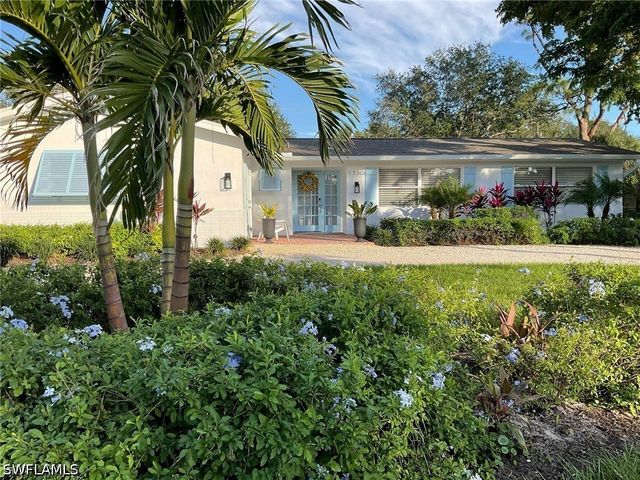1530 Mandarin RD, Naples, FL 34102
