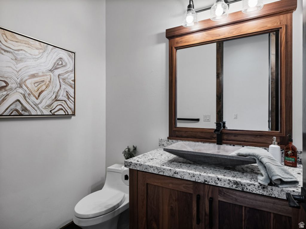 Image 20 of property listing at 1075 N OQUIRRH DR, Heber City, UT 84032