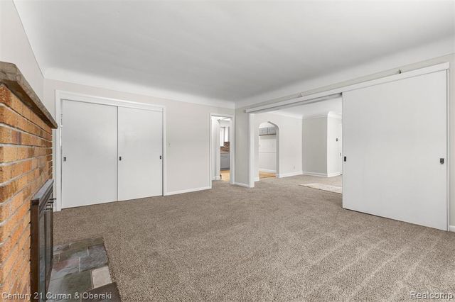 19497 Inkster Road, Romulus, MI 48174