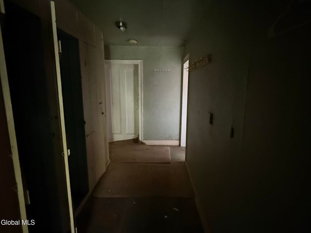 13 Lisha Kill Road, Colonie, NY 12205