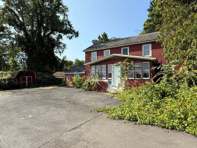 13 Lisha Kill Road, Colonie, NY 12205