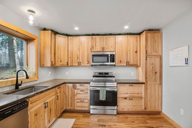 371 Maplewood Commons Road, Moretown, VT 05660