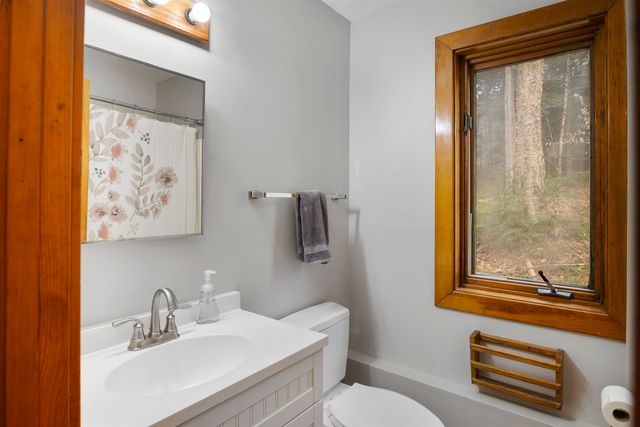 371 Maplewood Commons Road, Moretown, VT 05660