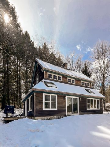 371 Maplewood Commons Road, Moretown, VT 05660