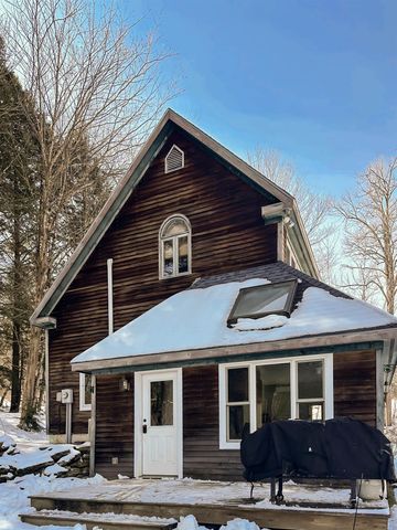 371 Maplewood Commons Road, Moretown, VT 05660