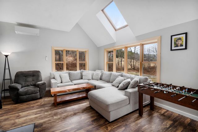 371 Maplewood Commons Road, Moretown, VT 05660