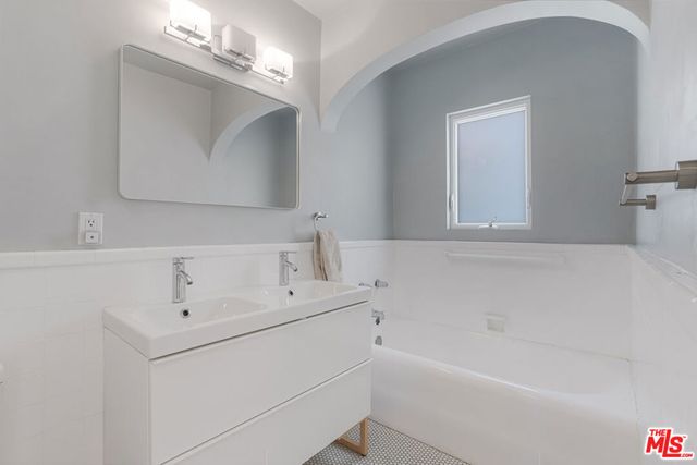 4155 Lincoln Avenue, Culver City, CA 90232