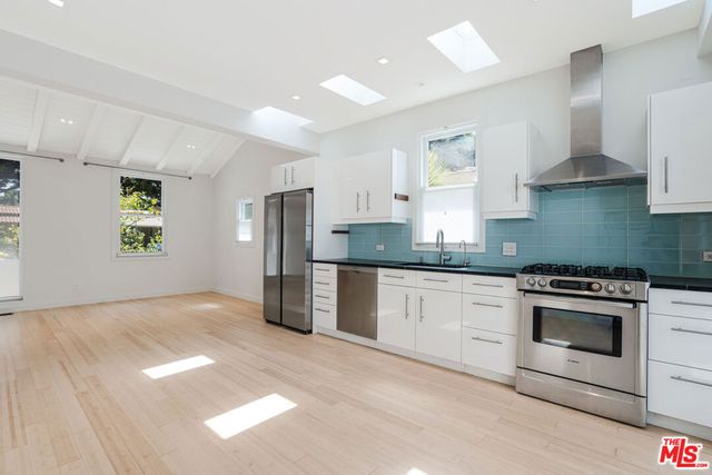 4155 Lincoln Avenue, Culver City, CA 90232