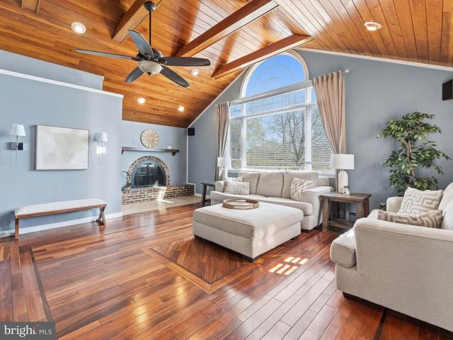 112 RED FOX LN, Phoenixville, PA 19460