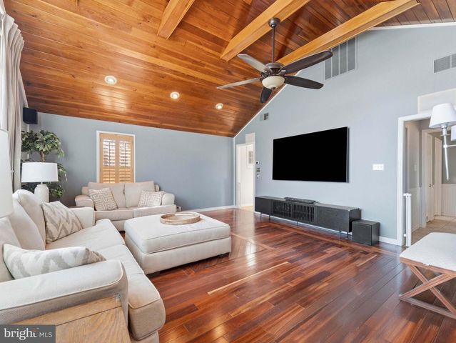 112 RED FOX LN, Phoenixville, PA 19460