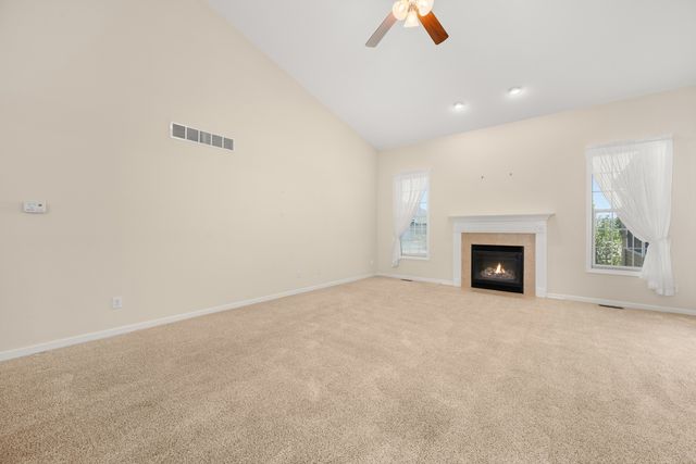 1418 Beach Lane, Sycamore, IL 60178