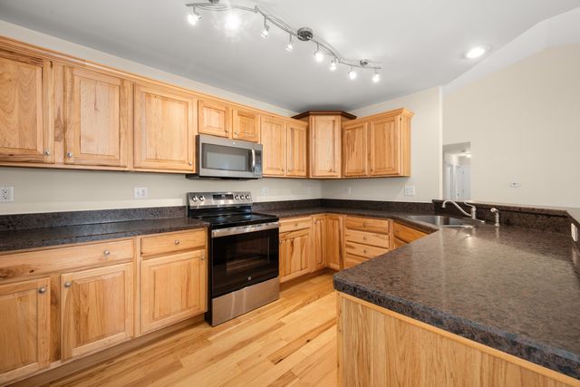 1418 Beach Lane, Sycamore, IL 60178