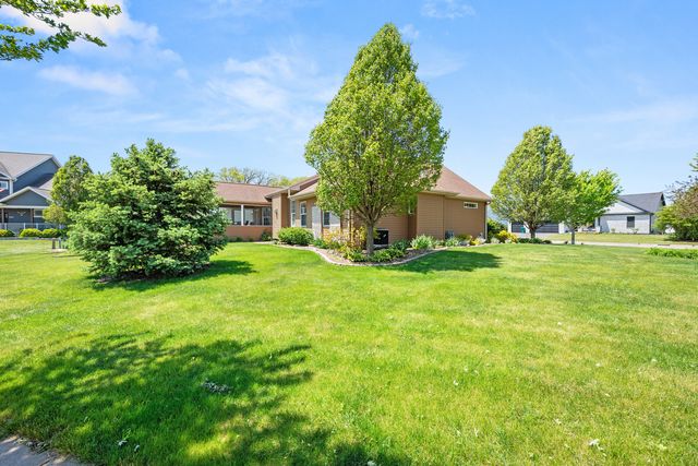 1418 Beach Lane, Sycamore, IL 60178