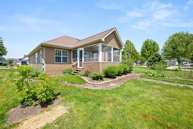 1418 Beach Lane, Sycamore, IL 60178