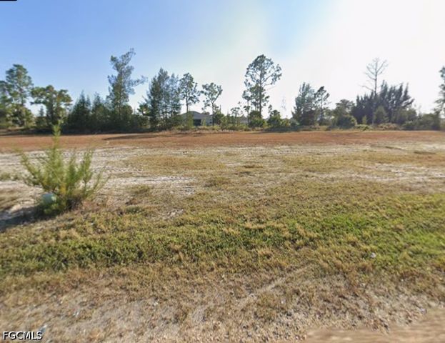 1902 NE 37th ST, Cape Coral, FL 33909
