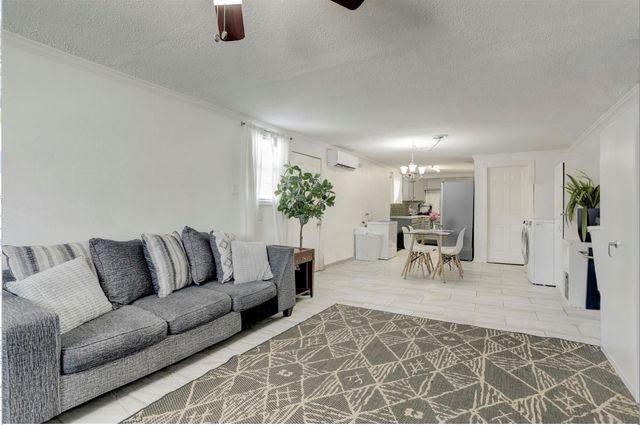 1612 39th Street, Galveston, TX 77550