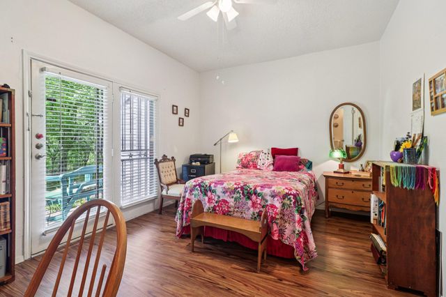 802 S 1st ST 121, Austin, TX 78704