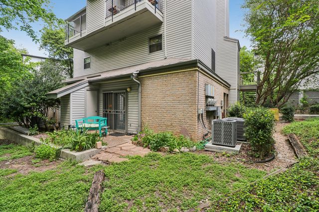 802 S 1st ST 121, Austin, TX 78704