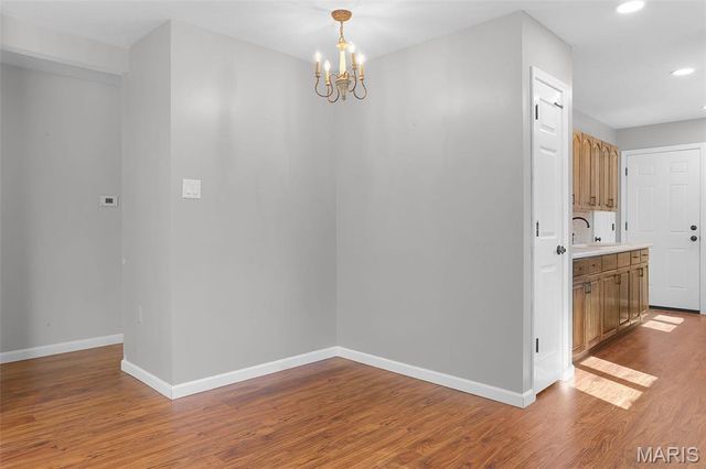 12089 Sunnycrest Place, Maryland Heights, MO 63043