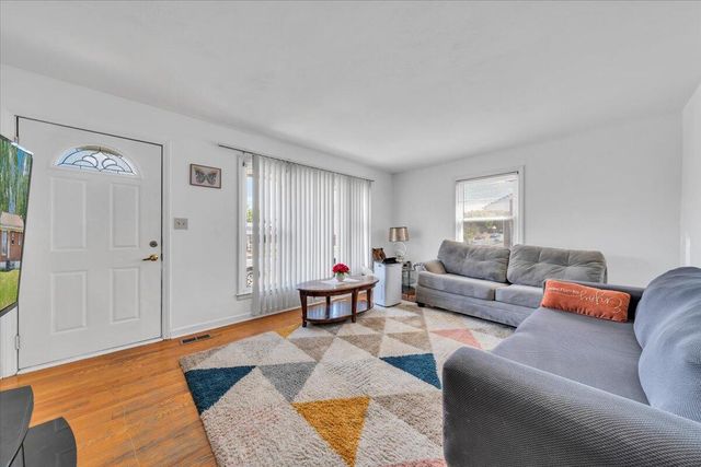 4342 Holmes ST, Roanoke, VA 24012