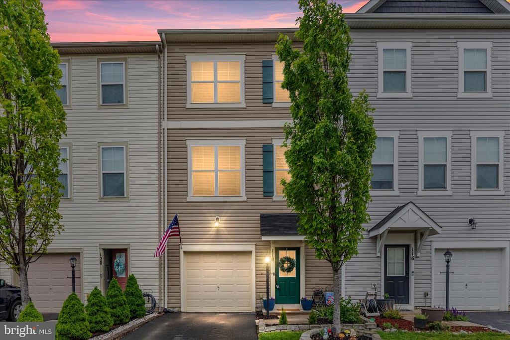 118 SPLENDOR GARDEN WAY, Stephenson, VA 22656