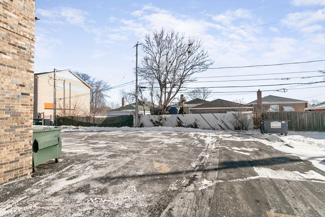 9757 S Kedzie Avenue, Evergreen Park, IL 60805