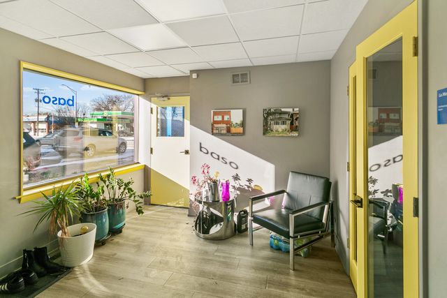 9757 S Kedzie Avenue, Evergreen Park, IL 60805