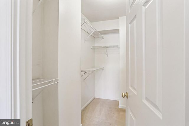 5450 WHITLEY PARK TER #413, Bethesda, MD 20814