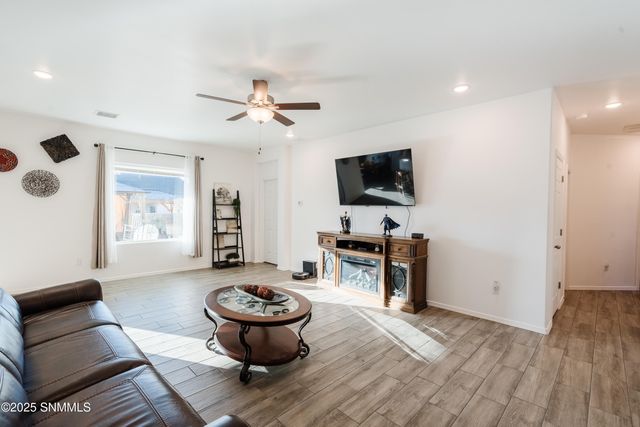 6119 Montomery Road, Las Cruces, NM 88012