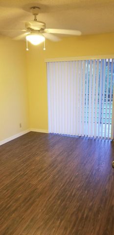 2000 Springdale Boulevard 203, Palm Springs, FL 33461