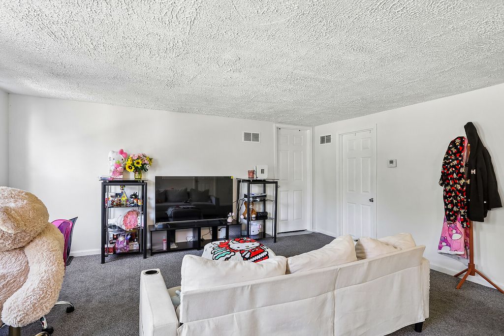409 Barron Street, Bensenville, IL 60106 — photo 2