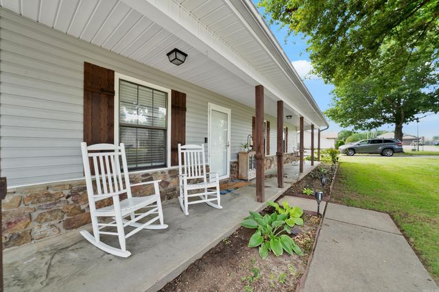 14 Burns Dr, Cabot, AR 72023