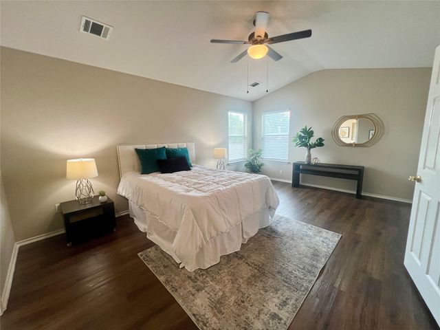 144 Sampson, Kyle, TX 78640