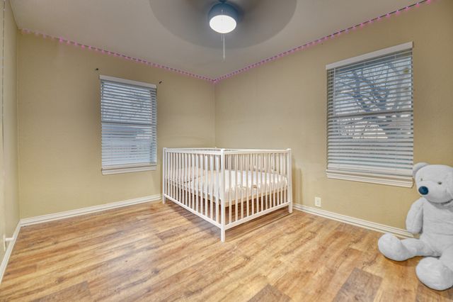 1304 Crestview Drive, Kaufman, TX 75142