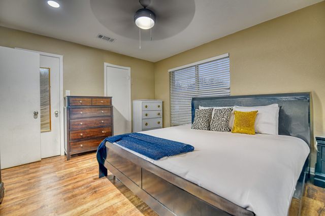 1304 Crestview Drive, Kaufman, TX 75142