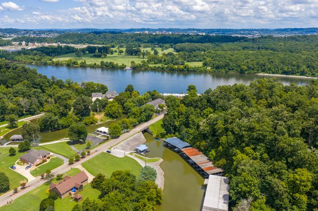 3018 Waterfront Court, Chattanooga, TN 37419