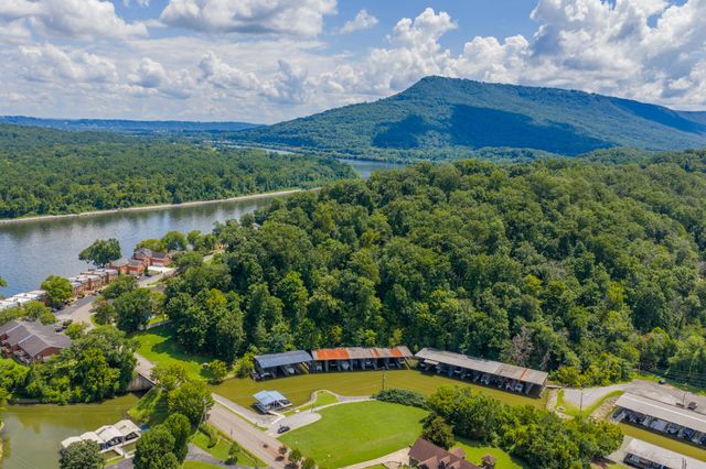 3018 Waterfront Court, Chattanooga, TN 37419