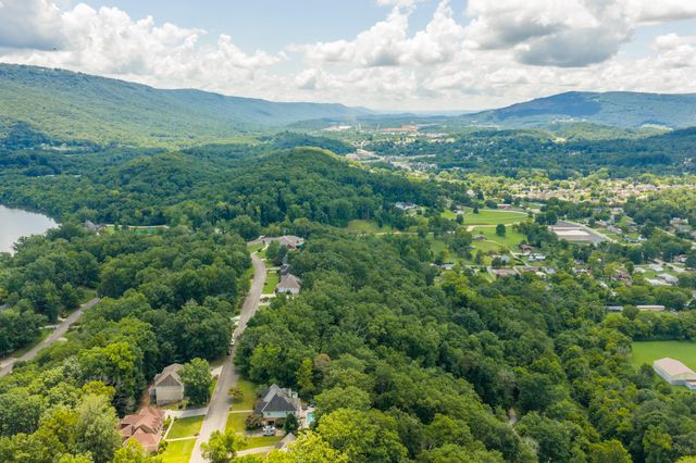 3018 Waterfront Court, Chattanooga, TN 37419