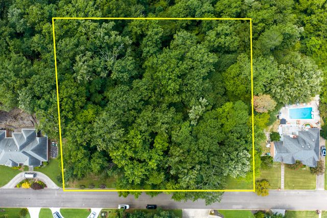 3018 Waterfront Court, Chattanooga, TN 37419