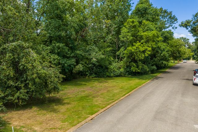 3018 Waterfront Court, Chattanooga, TN 37419