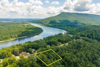 3018 Waterfront Court, Chattanooga, TN 37419