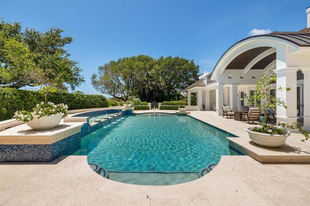 17965 SE Village Circle, Jupiter, FL 33469