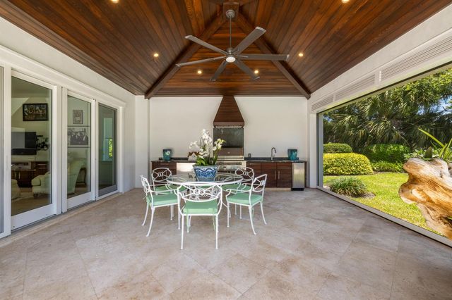 17965 SE Village Circle, Jupiter, FL 33469