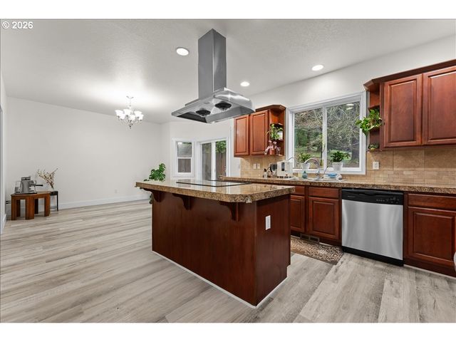 5022 Se 141ST Pl, Portland, OR 97236